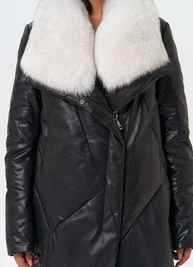 Пуховик из натуральной кожи с меховым воротником модель № 31370 в рассрочку