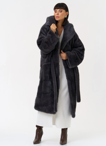 Женская шуба из меха норки с капюшоном