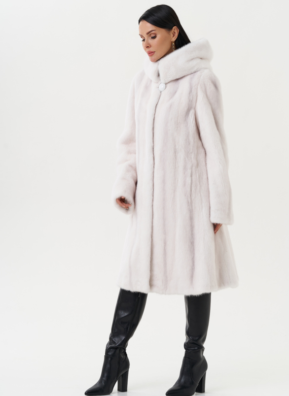 Шуба из меха норки в роспуск