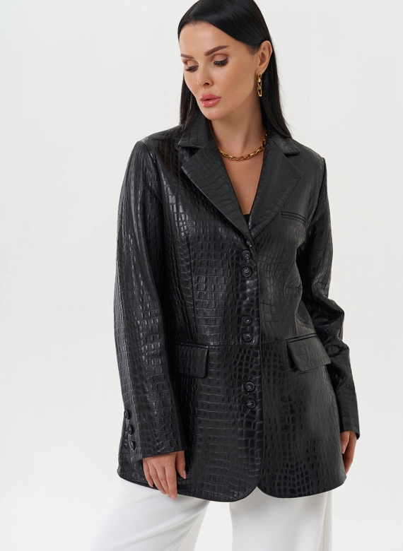 Жакет из натуральной кожи черного цвета