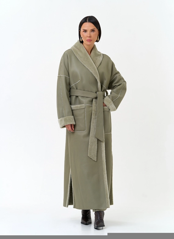 Женская дубленка зеленого цвета фото
