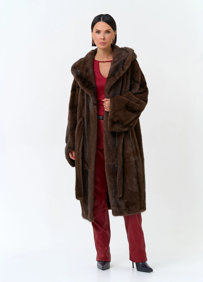Женская шуба из меха норки с капюшоном модель № 31377 универмаг малина фото