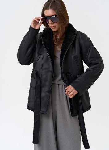 Женская дубленка из эко замши в стиле ретро