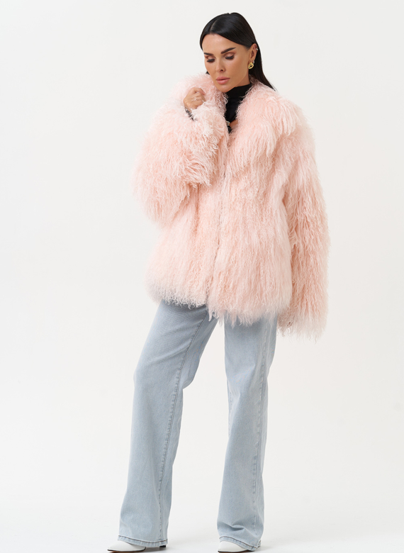 Женская шуба из меха ламы