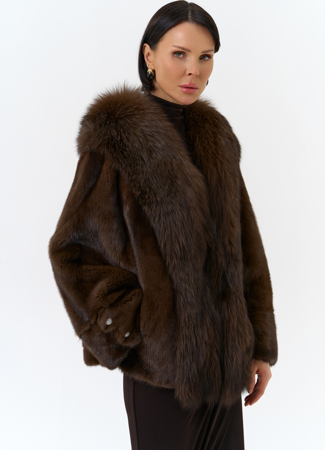 Шуба из норки с отделкой из меха чернобурки модель № 32030 в кредит