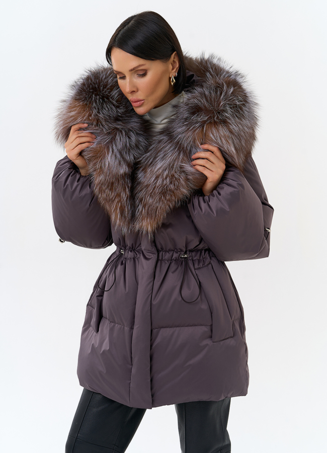 Женский пуховик с капюшоном из меха блюфрост модель № 32099 универмаг малина