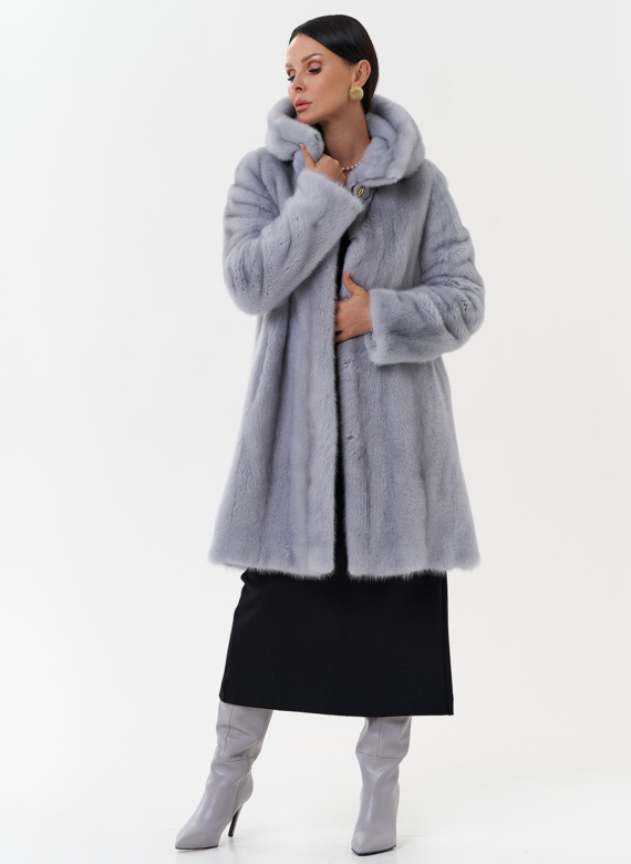 Женская шуба из меха норки с капюшоном