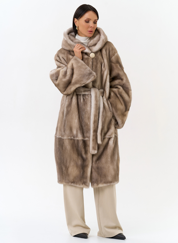 Женская шуба из меха норки с капюшоном