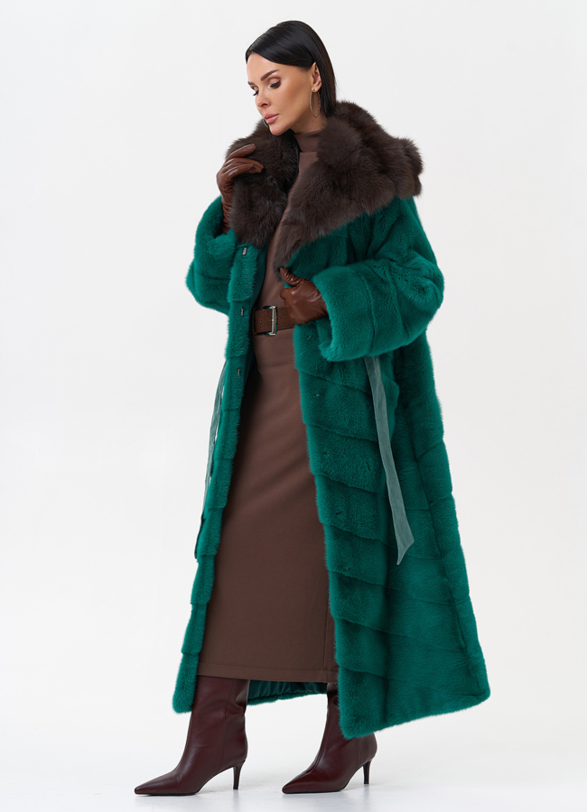 Норковая шуба с капюшоном из меха куницы модель № 29253 универмаг малина